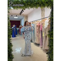 Sky Blue Celebrity Dresses Elegant Crystals Long Sleeves Evening Gowns Special Occasion Dresses Vestidos De Gala Customized