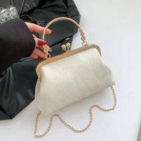 Gold Velvet Evening Bag Clutch Bag Women 2025 French Vintage Luxury Chain Purse Elegant Fashion Purse Wedding Party Handbag