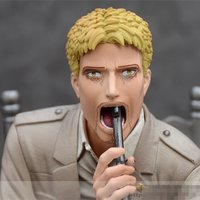 20cm Reiner Braun Figur Attack On Titan Anime PVC-Statue Sammlerstück Modell Schreibtischdekoration Ornament Fan-Geschenk