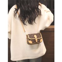 New 2026 Women's Leather Shoulder Crossbody Bag Versatile Small Square Bag Autumn Winter Fashion Printed Polyester