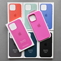 Oficjalne etui Apple z płynnego silikonu z funkcją magnetyczną do iPhone 16 Pro, 16 Plus, 16 Pro Max, kompatybilne z bezprzewodowym ładowaniem MagSafe, osłona ochronna.