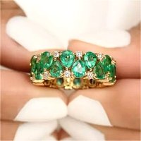 Vintage Charm Sparkling Synthetic Emerald Golden Ring for Women Elegant Temperament Banquet Anniversary Jewelry Accessories Gift