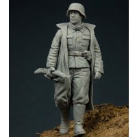 1/35 Casting Resin Model Figure Assembling Kit Officer Single History Military Miniatures Unassembled and Unpainted Sculpture