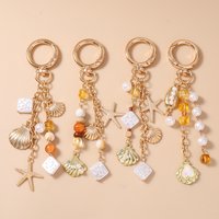 Cute Starfish Shell Keychain Handmade Pearl Beaded Key Ring Pendant for Women Girls Handbag Decor DIY Key Chain Jewelry Gifts