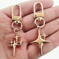 Y2K Hollow Star Pendant Keychain Metal Charms Keyrings for Women Men Friendship Gift Bag Decor Ornament Car Trinket Accessories