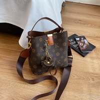 Fashionable Large Capacity Bucket Bag Women's Handbag with Wide Shoulder Strap Single Shoulder Slant Cross Bag Bucket Shape