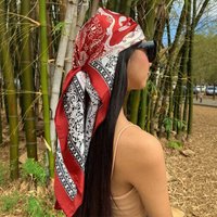 90*90CM Square Silk Scarves Women Hijab Shawls Fashion Paisley Print Kerchief Female Head Scarf Foulard Bandana Beach Head Scarf