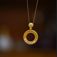 Ancient Gold Craftsmanship Matte Pearl Necklace for Women Simple Pendant Charm Vintage Fine Jewelry Luxury Daily Clavicle Chain