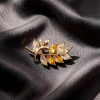 "Golden Crystal Stone Leaf" Golden Leaf for Good Luck and Fortune | Korean-Style Elegant and High-End Accessories, Versatile Clothing Embellishments, Unique Personality Brooches, High-Value