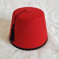 Round Felt Fez Cap Breathable Red Color Tarboosh Fez Hat Ottoman Moroccan Hat Turkish Tassels Cap Role Play Headwear