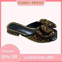 Fashionable women's party slippers with bow and diamond designs are popular in Europe and America