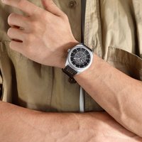 NAVIFORCE Man Watch Quartz Calendar Time Watches 3ATM Waterproof Earthquakeproof Leather Strap Business Style Wristwatch 2026
