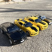 Dealer Edition Car Model,1:18 GM Chevrolet Camaro 1968-2016 ,Diecast Model for Collections,Display and Gift for Friend