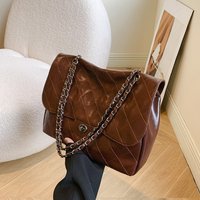 Large Capacity Bag for Women, 2025 Winter New Fashionable Tote Bag, Versatile Commuter Single Shoulder Crossbody Bags