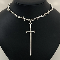 Kleine Draht Brombeeren Schwert Halsband Halskette Frauen Hip-Hop Gothic Punk Stil Stacheldraht Kleine Dornen Kette Halsband Geschenk