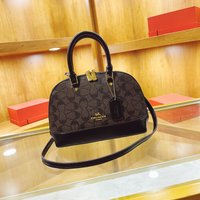 2026 Fashion Retro Shoulder Bag, Classic and Versatile Shell Bag Style, Suitable for Women's Everyday Wear, Single Shoulder Prin