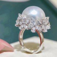 Huitan Exquisite Flower Setting Imitation Pearl Rings for Women Romantic Bridal Wedding Rings Temperament Elegant Lady Jewelry