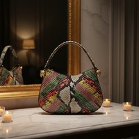 Elegant Designer Classic Diaper Bag For Women Large Capacity Minimalist Leather Tote Bag Fashionable Luxury Commuter