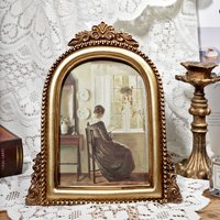 Vintage Arched Gold Photo Frame, Ornate Baroque Resin Picture Frame, Antique Carved Frame with Classic Art Print, Wall/Tabletop
