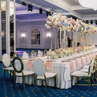 100pcs)factory gold metal chiavari chair hotel metal dining table set for wedding and event