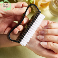 (BBQ4)3Color Hard Nail Cleaner Dust Nail Brush Nail Art Manicure Pedicure Remove Dust Plastic Nail Cleaning Brushes Salon Tool