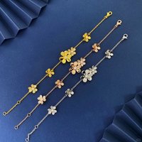 Stylish and Elegant 18K Gold - Plated Copper Alloy Clover Petal Bracelet with Full Diamonds, a Charming Jewelry Gift for Ladies