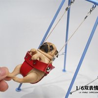 JXK JXK174 1/6 Scale Static Mini Animal Model Pug on the Swing Dog Rotatable Head Pet Dog Creative Scene Decoration Accessories