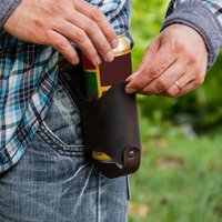 Leather Beer Bottle Waist Holster Portable Beer Belt beverage rack reusable Beverage Can Holder Outdoor Drink Can Holder
