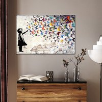 Banksy Street Graffiti Art Canvas Painting Girls Figure Posters and Prints Wall Art Pictures for Living Room Home Decoration
