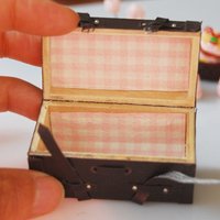 1/12 Dollhouse Miniature Vintage Leather Wood Suitcase Mini Luggage Box