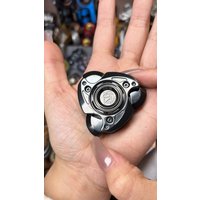 Used edc KTS unnamed blood blade zirconium throwing gyroscope decompression toy