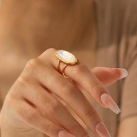 Retro Gold Plated Ring For Women Large Oval White Pearl Shell Mother Of Pearl Adjustable Open Ring Simple Fashion Party Jewelry