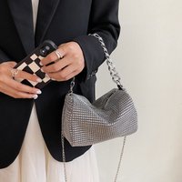 Niche chain evening bag, trendy and fashionable, with shiny rhinestones, niche crossbody bag, handbag