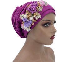 Bonnet Turban plissé avec fleur de diamants
