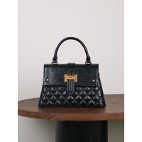 2026 fashionable new luxury ladies' handbags with a high sense of black rhombic flip design temperament commuter elegant shoulde