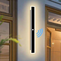 Zewnętrzna lampa ścienna z czujnikiem ruchu 85-265V IP65 wodoodporna lampa na werandę LED długa lampa ogrodowa do oświetlenia willi garażu