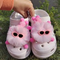 Hot Selling Plush Ball Hole Shoes Charms for Furry Ball Cute Shoe Charms Designer Lovely removabl Shoes Accessories All-match