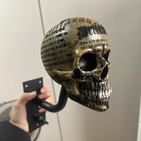 Support mural pour casque de moto en résine, design crâne antique et squelette, décoration gothique pour motard, ornement de rangement fantaisie