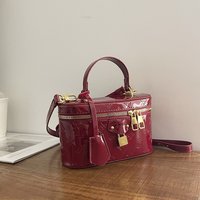 Women Fashion Tote Bucket Bags Solid Clor PU Leather Delicate Small Square Pack 2026 Trendy Female Crossbody Bag