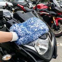A wet & dry car wash mitt that effectively cleans your car in both wet and dry conditions Motorcycle detailing
