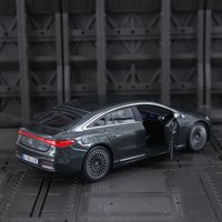Maisto 1:27 simulation 2022 Mercedes Benz EQS alloy car model doors on both sides that can be opened fine workmanship