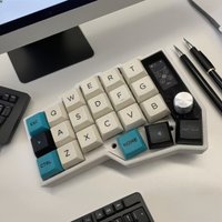 CORNE Wireless Split Keyboard View Screen Joystick Knob Bluetooth Dual-mode Connection 1500 Battery Ergonomics Game Accessories