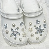 16PCS Floral Pearl Shoe Charms for Garden Shoes Decorations Set Women Elegant Accessories Wedding Beach Party DIY Slipper Decor