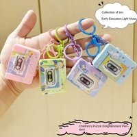 Cassette Recorder Retro Tape Recorder Keychain with Music Recordable Recording Music Box Pendant Mini Player Elaborate Design
