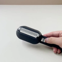 1pc-Easy to use fish scale scraper with protective cover - perfect for restaurants, kitchens, and outdoor fishing
