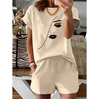 Summer women's fashion simple portrait print casual loose round neck short sleeved T-shirt shorts two-piece set