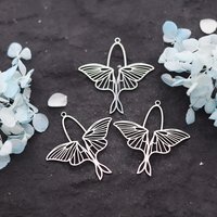 3Pcs Stainless Steel Hollow Butterfly Kite Pendant, DIY Jewelry Charms Set for Bracelet, Necklace Crafting Exquisite Accessories