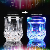 โColorful LED Light Up Pineapple Cup Flashing Glowing Drinking Cups For Party Bar Nightclub Wedding And Events