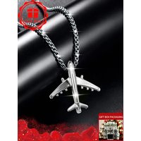 Retro industrial airplane-shaped pendant necklace, a perfect match for Y2K style independent streetwear, suitable for young men.