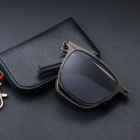 Portable Sunglasses New Ultra Light Stainless Steel Folding Sunglasses Fishing Polarized Retro Square Sunglasses HD Fashionable·